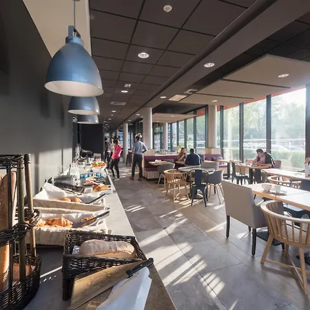 Campanile Centre - Gare Szálloda Le Mans