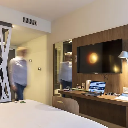 Szálloda Campanile Centre - Gare 3*