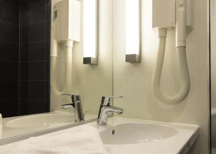 Hotel Campanile Centre - Gare 3*